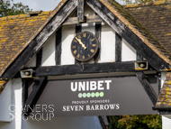 NH051025-7 - Nicky Henderson Stable Visit